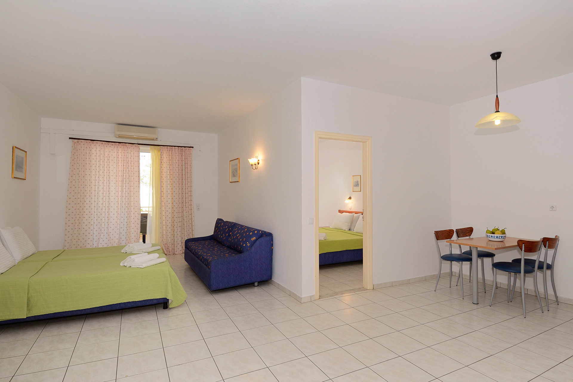 Costas & Chrysoula rooms & apartments